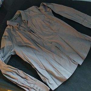 Women's Eddie Bauer wrinkle-resistant shirt